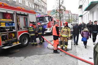 Tragiczny pożar kamienicy w centrum Szczecina. Są trzy ofiary śmiertelne! [ZDJĘCIA]