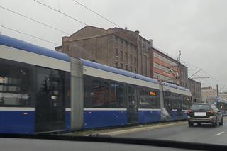 Wielka awaria komunikacji w Krakowie! Korek tramwajowy jest ogromny.  Utrudnienia [25.05.2022]