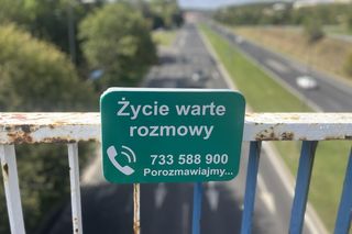Życie jest warte rozmowy. Na wiaduktach w Lublinie pojawiły się tabliczki dla ludzi w kryzysie
