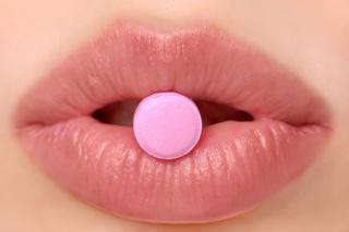 Tabletki poronne. Kiedy lekarz może odmówić przepisania tabletek poronnych i antykoncepcyjnych?