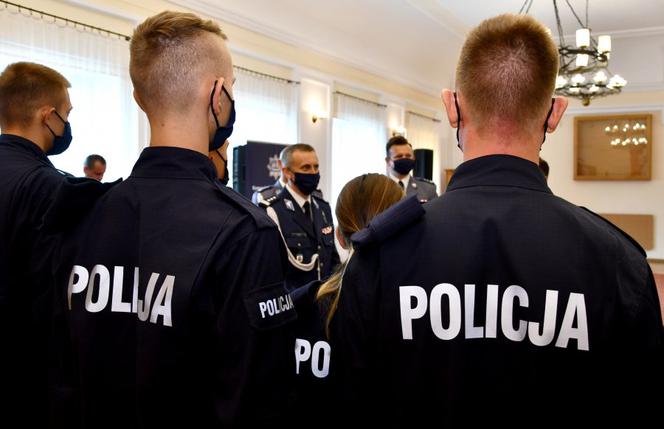 Podlaska policja ma nowych funkcjonariuszy. Złożyli uroczyste ślubowanie [ZDJĘCIA]