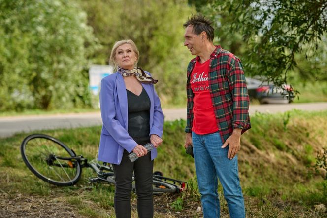 Na Wspólnej odc. 4086. Teresa Boska (Sylwia Wysocka), Edward (Wojciech Skibiński)