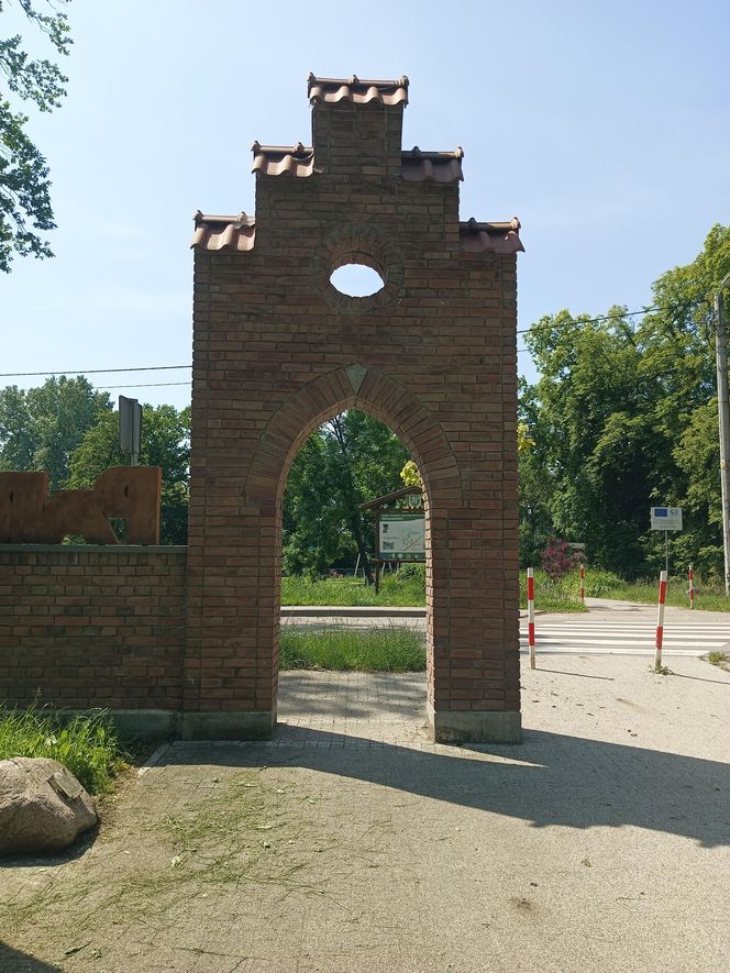 Parki podworskie w powiecie gdańskim