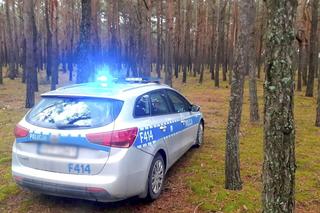 Tragedia pod Warszawą. W lesie znaleziono ciało 40-latka