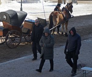 Gwiazdy marzną na planie Lalki