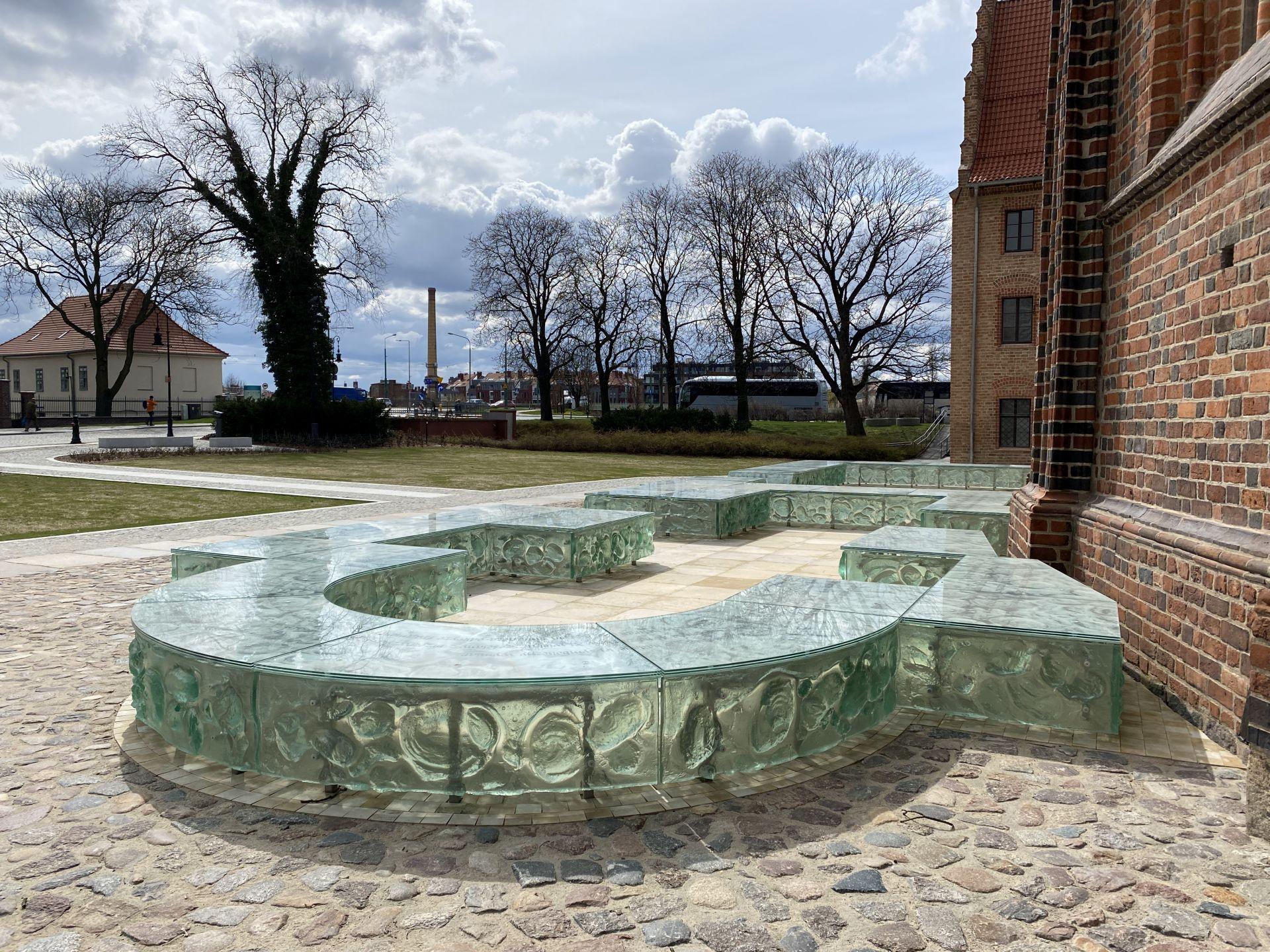 Ekspozycja reliktów palatium Mieszka I na Ostrowie Tumskim w Poznaniu