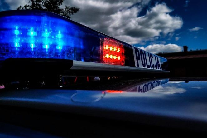 Dron, który spadł na pojazd Poczty Polskiej w Inowrocławiu był ubezpieczony. Operator utracił z nim łączność