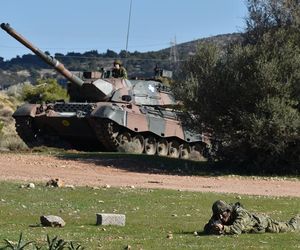 Ponad 400 nowych wozów bojowych i modernizacja czołgów. Niemcy kuszą Grecję