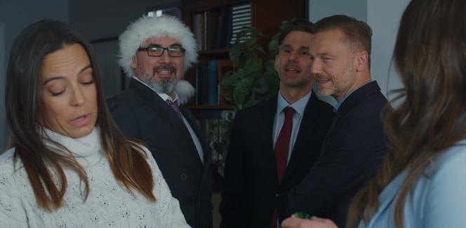M jak miłość, odc. 1723: Magda (Anna Mucha), Anita (Melania Grzesiewicz), Andrzej Budzyński (Krystian Wieczorek), Kamil (Marcin Bosak), Adam Werner (Jacek Kopczyński)