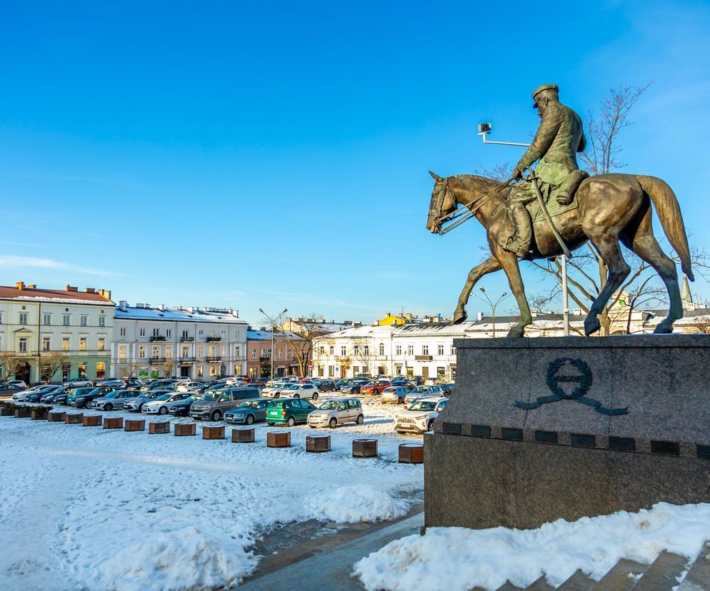 Plac Wolności w Kielcach przed przebudową