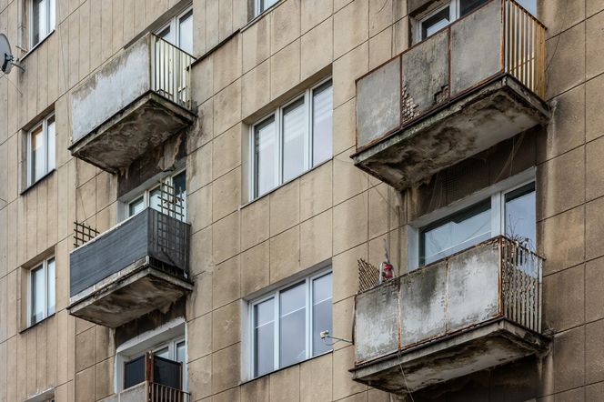 Kamienica na Mackiewicza 1 w Warszawie