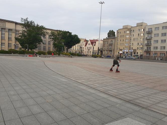 Czy Plac Dąbrowskiego będzie znów zielony? Taka jest koncepcja!