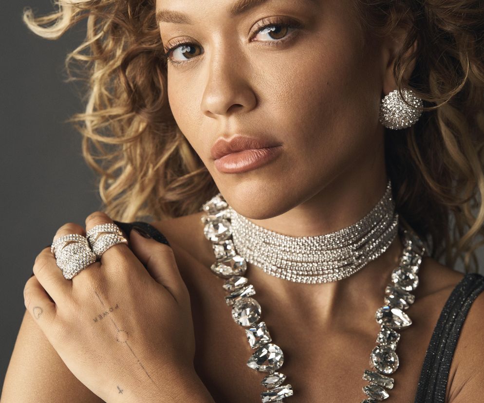 Rita Ora x Primark. Nowa zimowa kolekcja dla fanów świątecznego szyku
