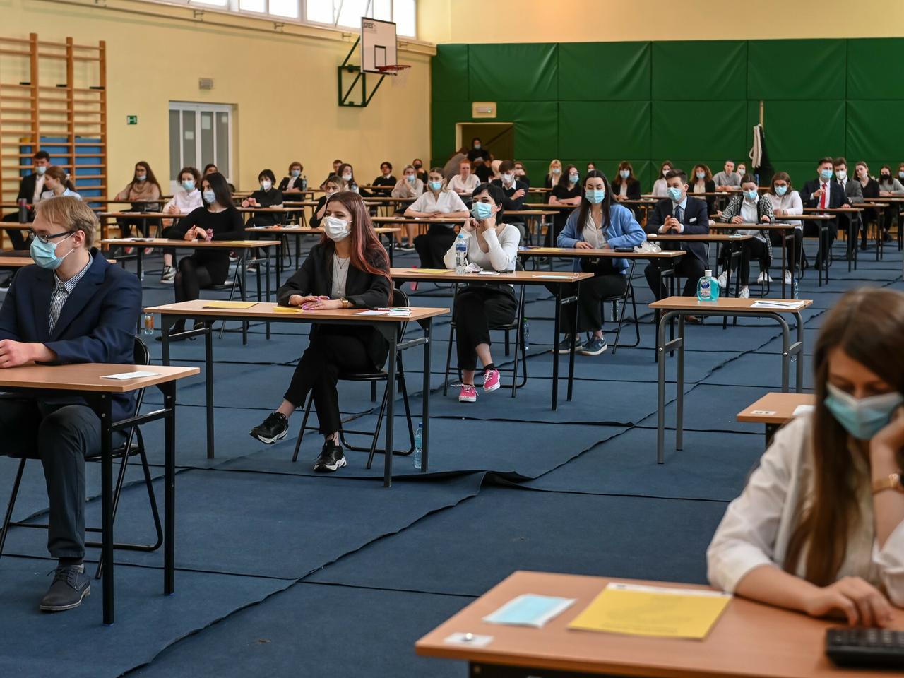 Matura 2022. Czy na egzaminie trzeba mieć MASECZKĘ? Wytyczne CKE