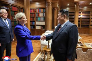 Kim nad trumnami żołnierzy NK, którzy zginęli na Ukrainie