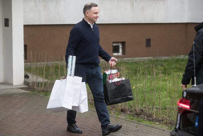 Andrzej Duda z rodziną wyjeżdża na święta