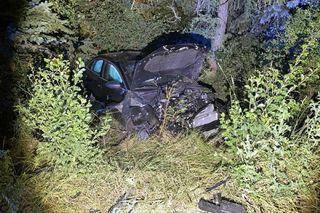 Nocna szarża przy Benedyktyńskiej w Starachowicach. Kierowca i pasażerowie uciekli