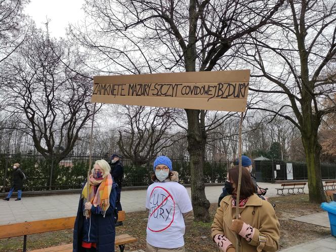 PROTEST HOTELARZY 1.03.2021 - domagają się natychmiastowego otwarcia ich branży!