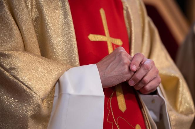 Tyle zarobi ksiądz za udzielenie ślubu