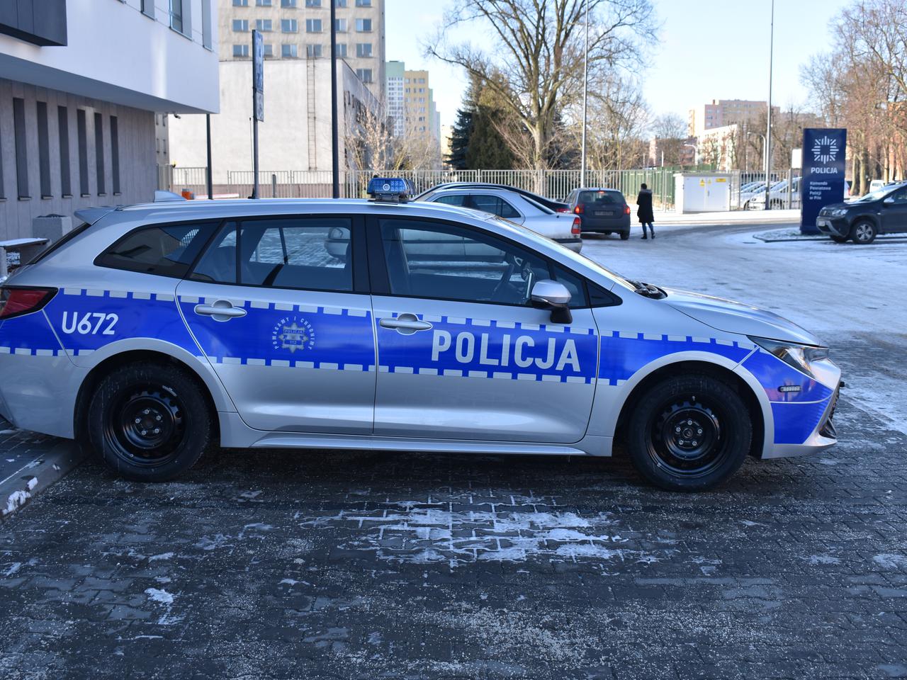Komenda Powiatowa Policji wzbogaciła się o nowy, hybrydowy radiowóz
