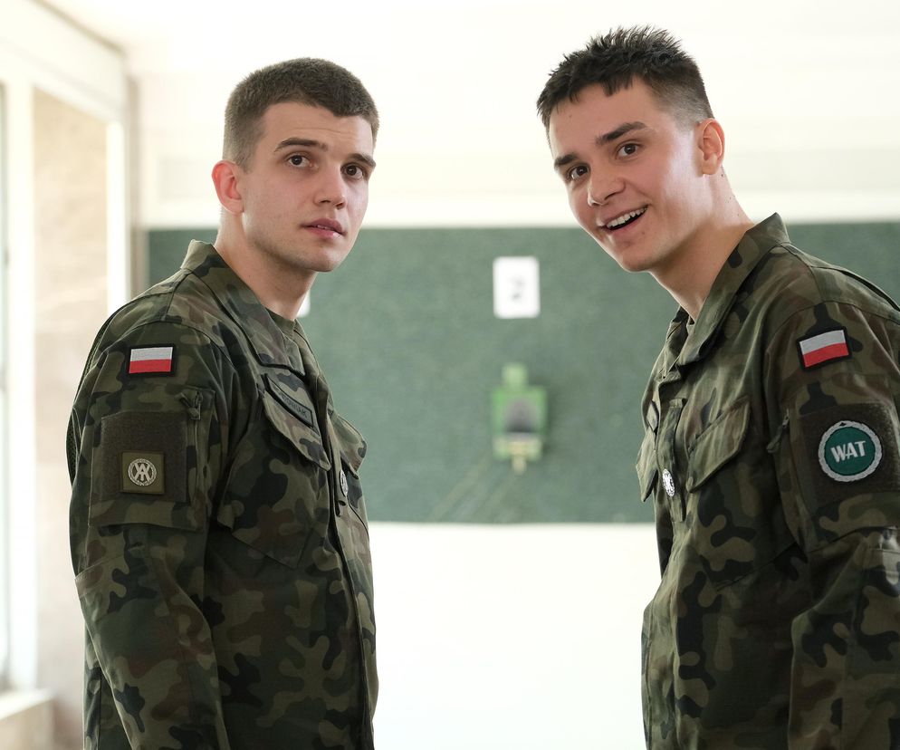 M jak miłość. Nowy przyjaciel Mateusza z wojska zmieni życie Mostowiaka. Janek pozna go z ukochaną? - ZDJĘCIA