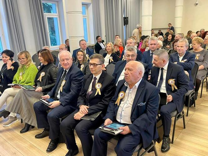 Jubileuszowa sesja i  ceremonia wręczenia statuetek „Honorowy Przyjaciel Starachowic”