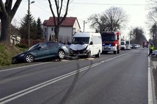 Lubelskie: Pięcioro rannych w zderzeniu busa z osobówką. Co ustaliła policja?