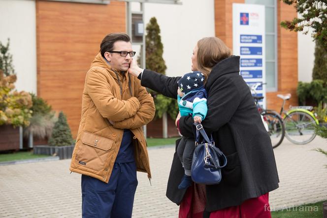 Na dobre i na złe odcinek 655, Bart (Piotr Głowacki), Aurelia (Iwona Bielska)