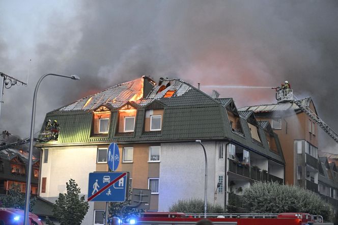 Pożar bloku w Ząbkach. Przerażające zdjęcia z miejsca tragedii
