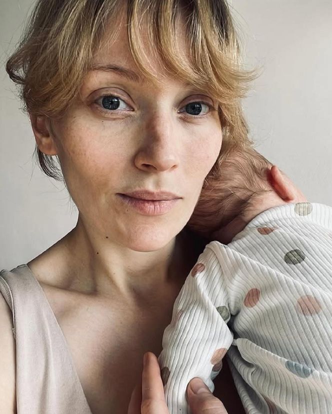 Anna Mrozowska (Renata z "Barw szczęścia) ze swoim dzieckiem