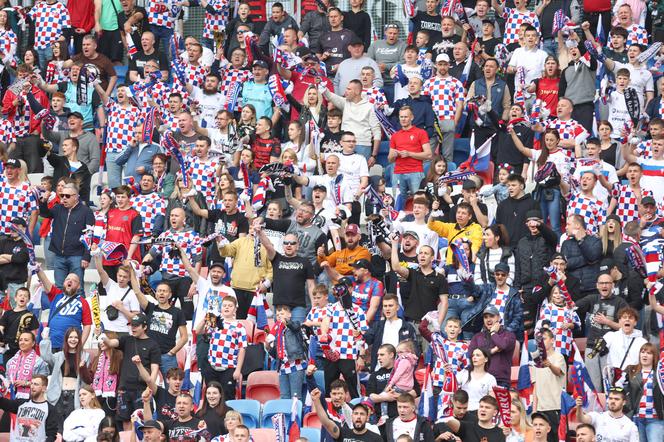 Górnik Zabrze - ŁKS Łódź - kibice na stadionie dopisali ZDJĘCIA