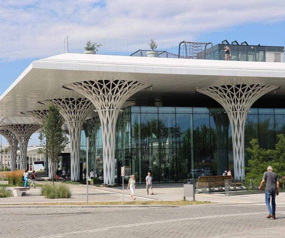 Dworzec metropolitalny w Lublinie w lipcu 2024