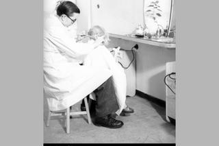 Wielkie wózki oraz okulary chroniące przed promieniowaniem. Tak wyglądała opieka nad dziećmi w czasach PRL-u