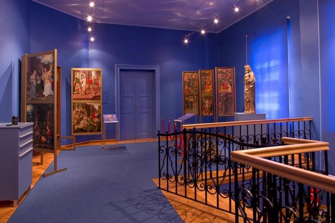 Najstarsze muzeum publiczne w Polsce znajduje się w województwie śląskim.