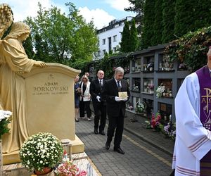   Pogrzeb Anatola Czaplickiego. Arcybiskup Galbas: pamięć o tym koszmarze długo nie przeminie