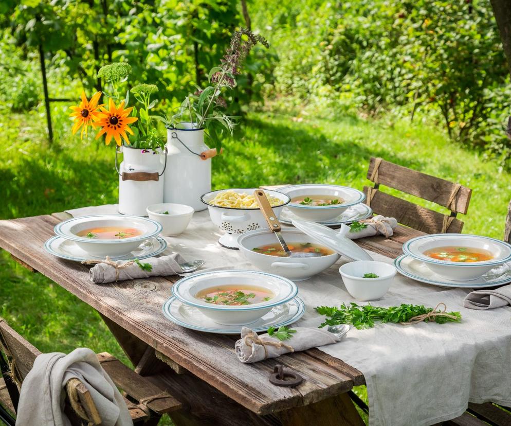 Zupy na lato - 11 przepisów na letnie zupy z młodych warzyw