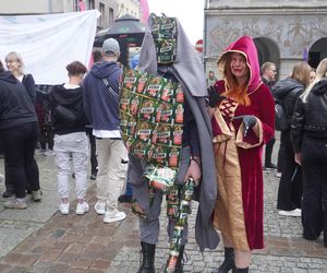 Kortowiada 2025. Studenci nie zawiedli. Zobacz najlepsze przebrania z Parady Wydziałów!