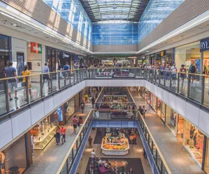 Czy klienci z Czech opanują sklepy w Bielsku-Białej? Tamtejszy portal mówi o raju dla miłośników zakupów