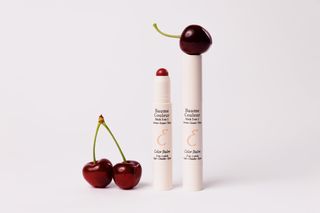 Makijaż na lato! Multifunkcyjne kosmetyki, w których się zakochasz