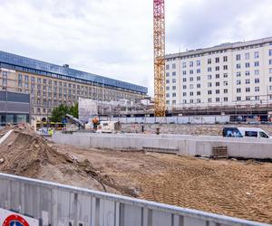 Parking podziemny pod placem Powstańców Warszawy w budowie