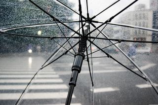 Ogromne ulewy przejdą przez Małopolskę. IMGW ostrzega przed nawałnicami 