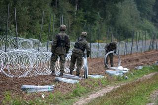 Skandal na granicy polsko-białoruskiej. Żołnierz zrobił to na oczach uchodźców