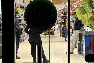 Wypił kradzione 0,7 na hejnał i zmarł w sklepie