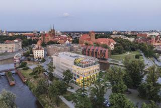 Wrocław. Jarecki zagra bezpłatny koncert dla 100 osób na dachu Concordia Design 