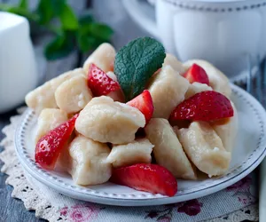 Keto leniwe pierogi. Pełna białka alternatywa dla tradycyjnych klusek