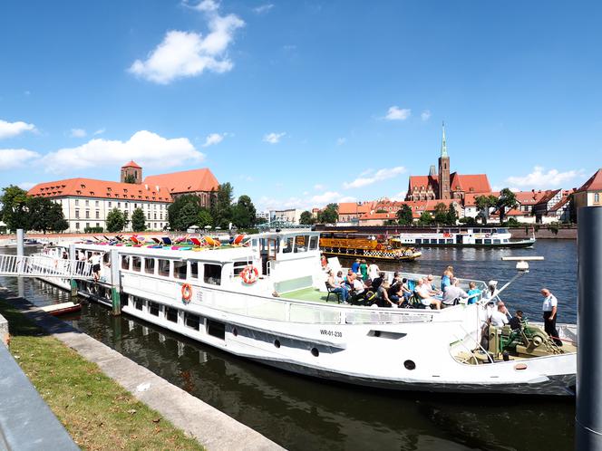 Wratislavia. Restauracja na statku w centrum Wrocławia