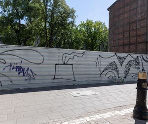 Tablica na hydrancie