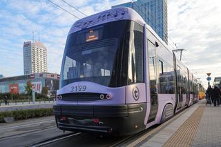 Chopinowski tramwaj i pociąg metra w Warszawie