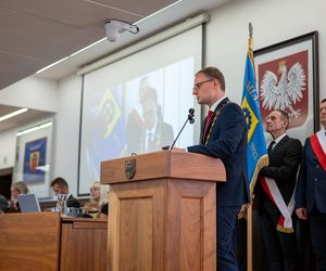 Zaprzysiężenie nowego prezydenta Zabrza. Kamil Żbikowski złożył ślubowanie i zwrócił się do mieszkańców