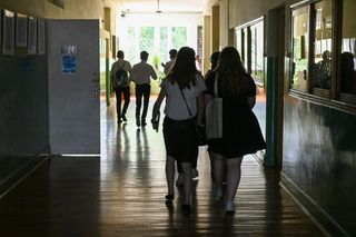 Koordynator Wsparcia Rówieśniczego w szkołach. MEN szuka kandydatów i oferuje stypendium 